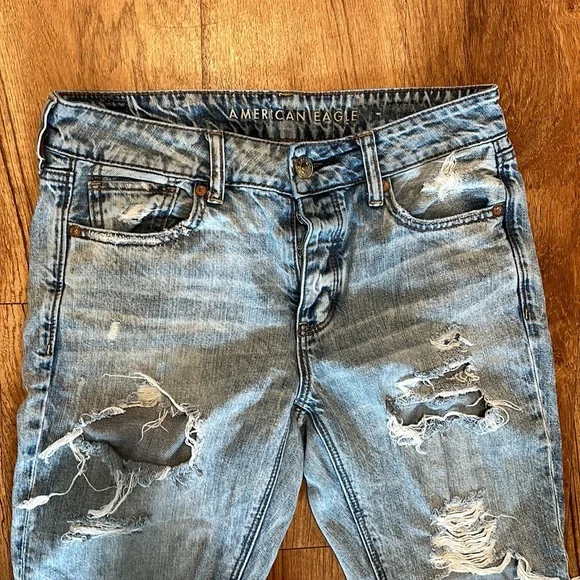 American Eagle boyfriend jeans - Picture 2 of 4